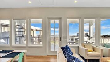 House (5 Bedrooms) | Property amenity