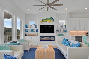 House (5 Bedrooms) | Property amenity - The White House by Silver Sands Vacation Rentals (Port Aransas)