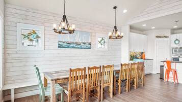 House (5 Bedrooms) | Property amenity