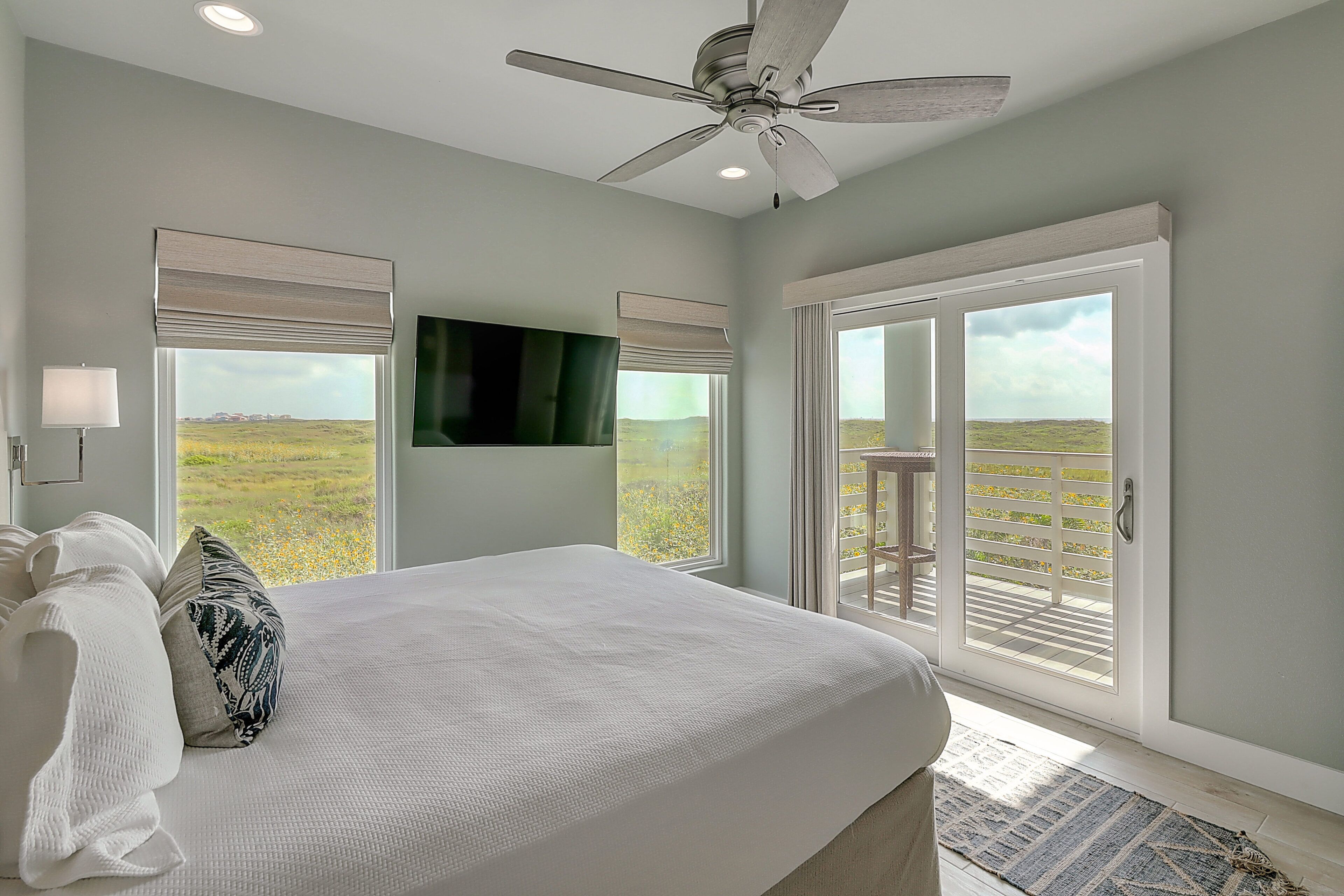House (5 Bedrooms) | Property amenity