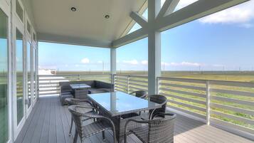 House (5 Bedrooms) | Property amenity