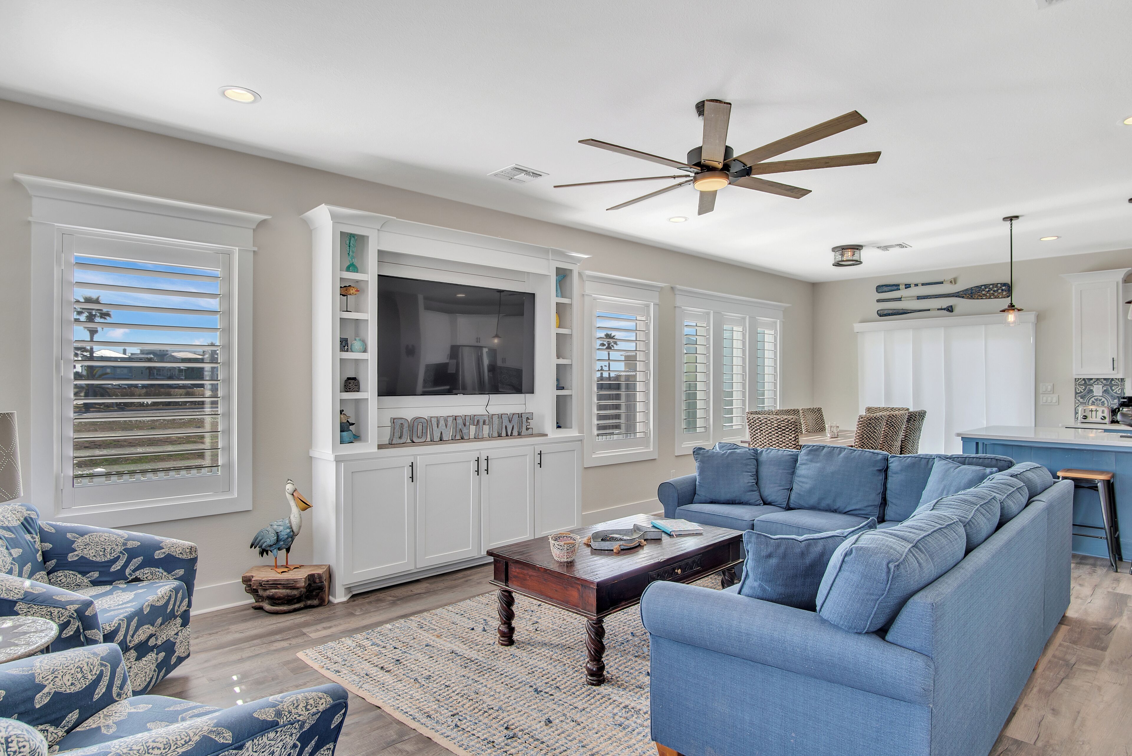 House (4 Bedrooms) | Front of property