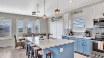 House (4 Bedrooms) | Property amenity