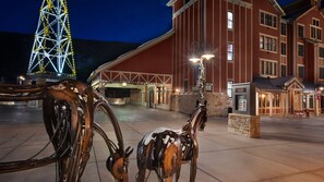 المنشأة من الخارج