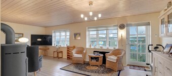 Amazing home in Thyborøn with WiFi