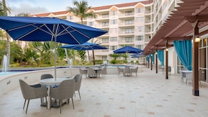 Outdoor dining - Oceanfront - 2 Bedroom - Marriott's Aruba Ocean Club - Full Resort Access (Palm Beach)
