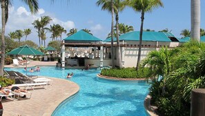 Pool - Oceanfront - 2 Bedroom - Marriott's Aruba Ocean Club - Full Resort Access (Palm Beach)