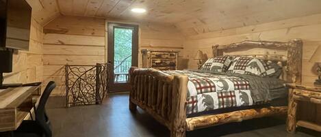 1 bedroom, in-room safe, desk, iron/ironing board