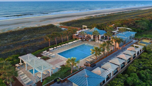 Pool - Garden View - 2 Bedroom - Marriott's SurfWatch - Full Resort Access (Hilton Head Island)