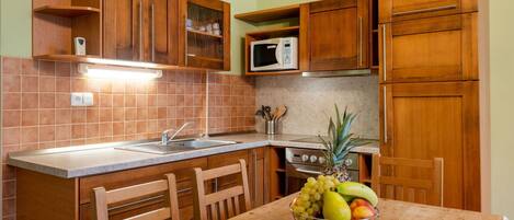 Microwave, oven, toaster, freezer