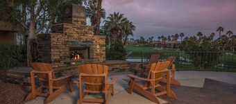2 Bedroom - Marriott's Desert Springs Villas II - Full Resort Access