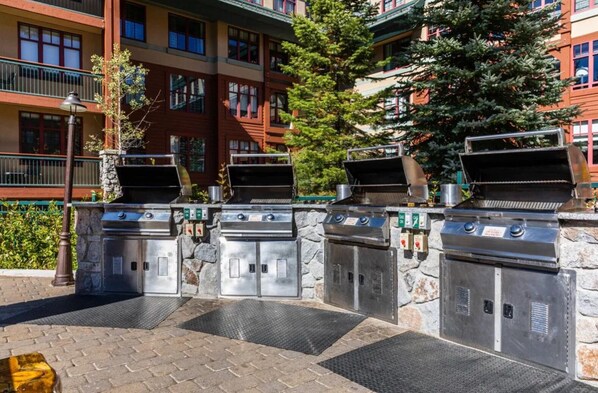 Terrace/patio - 1 Bedroom - Marriott's Timber Lodge Tahoe - Full Resort Access (South Lake Tahoe)
