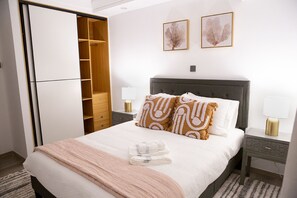 1 bedroom, desk, iron/ironing board, free WiFi