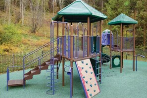 Children’s area - 2 Bedroom Loft - Marriott's StreamSide at Vail - Birch, Douglas, and Evergreen - Full Resort Access (Vail)