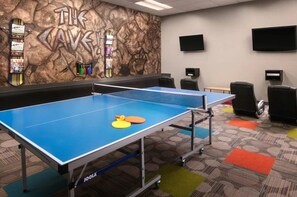Games room - 1 Bedroom Loft - Marriott's StreamSide at Vail - Birch, Douglas, and Evergreen - Full Resort Access (Vail)