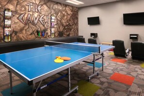Spielezimmer