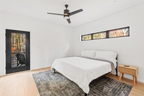 4 chambres, bureau, accès au Wi-Fi (inclus), literie fournie