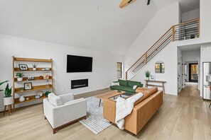 Smart TV, fireplace, table football, ping pong