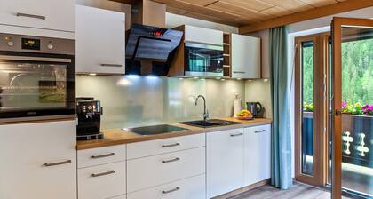 "Haus Alpenheim Apartment 1" with Mountain View, Balcony & Wi-Fi