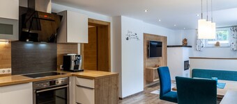 "Apartamento Haus Alpenheim 2" con vistas a la montaña, balcón y Wi-Fi