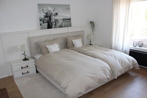 2 habitaciones, tabla de planchar con plancha y wifi gratis 