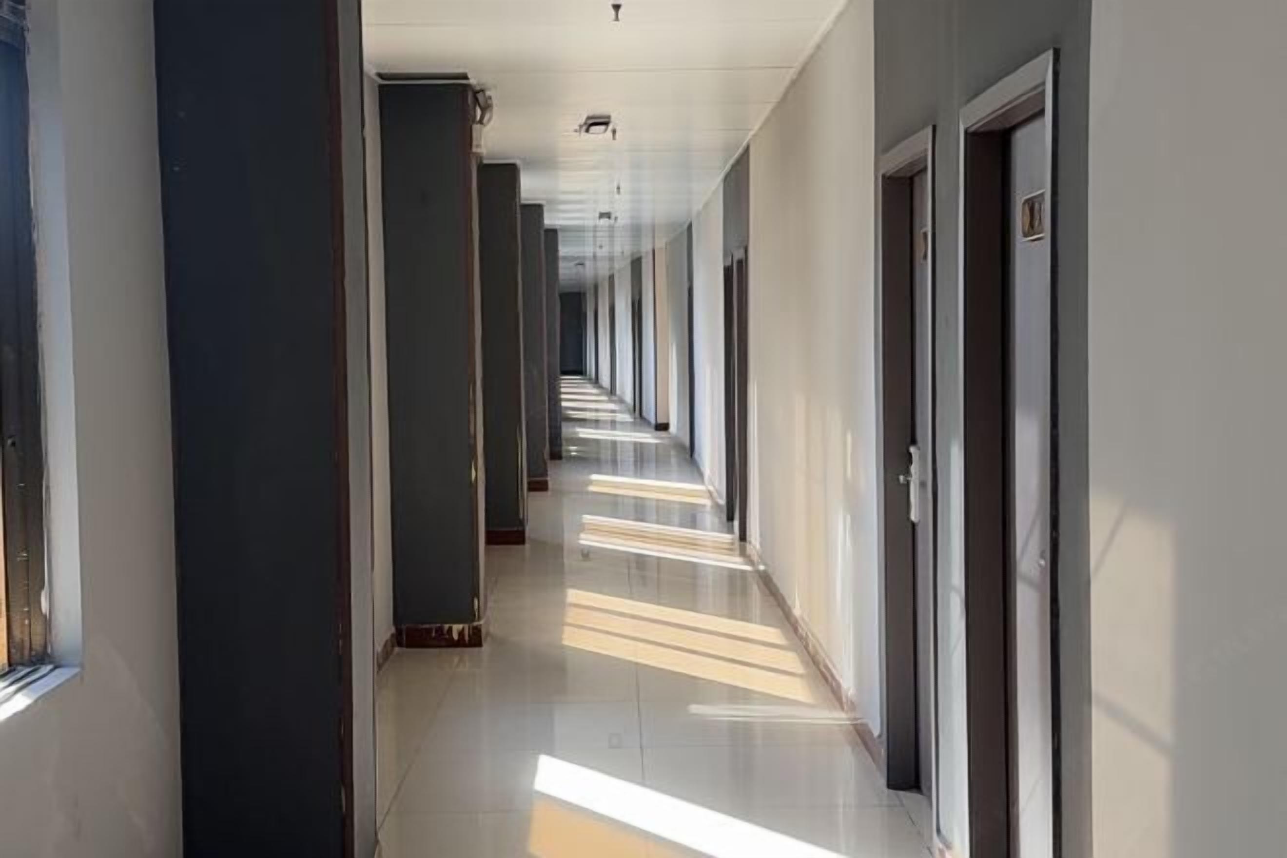 المنشأة من الداخل