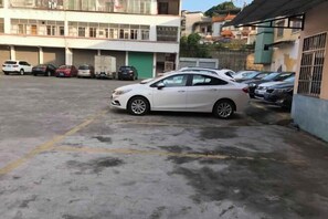 Free self-parking - Shengtai Hotel (Boluo)
