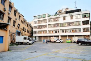 Parken ohne Service (kostenlos)