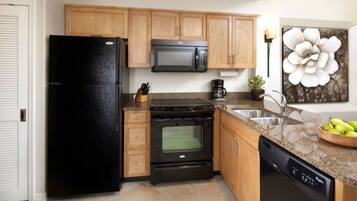 Fridge, microwave, dishwasher, coffee/tea maker