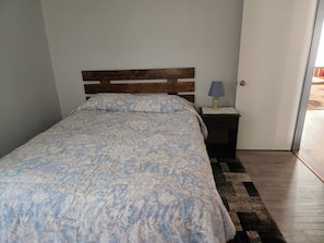 2 bedrooms, WiFi - Great view of Washoe Park (Anaconda)