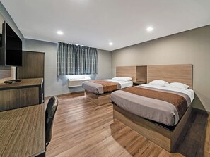 4 bedrooms, iron/ironing board, free WiFi, bed sheets