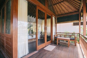 Terrace/patio - Wood bungalow (Abang)