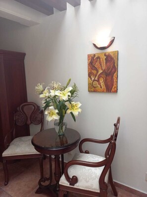 Premium bedding, down duvets, Select Comfort beds, in-room safe - Marhialja Hotel Boutique (Oaxaca)