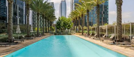 Piscine extérieure, piscine chauffée