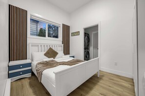 Unclassified image, 5 of 46, button