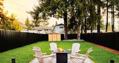 4BR Side Coach House with Fire Pit & Theatre