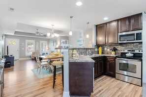 Unclassified image, 3 of 48, button