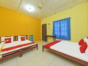 Premium Suite | Free WiFi, bed sheets - OYO 90657 D'ambang Resort (Pekan)
