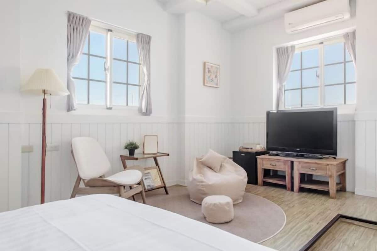 Wifi gratis y ropa de cama