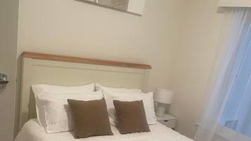 3 Schlafzimmer, Bügeleisen/Bügelbrett, Reisekinderbett, kostenloses WLAN