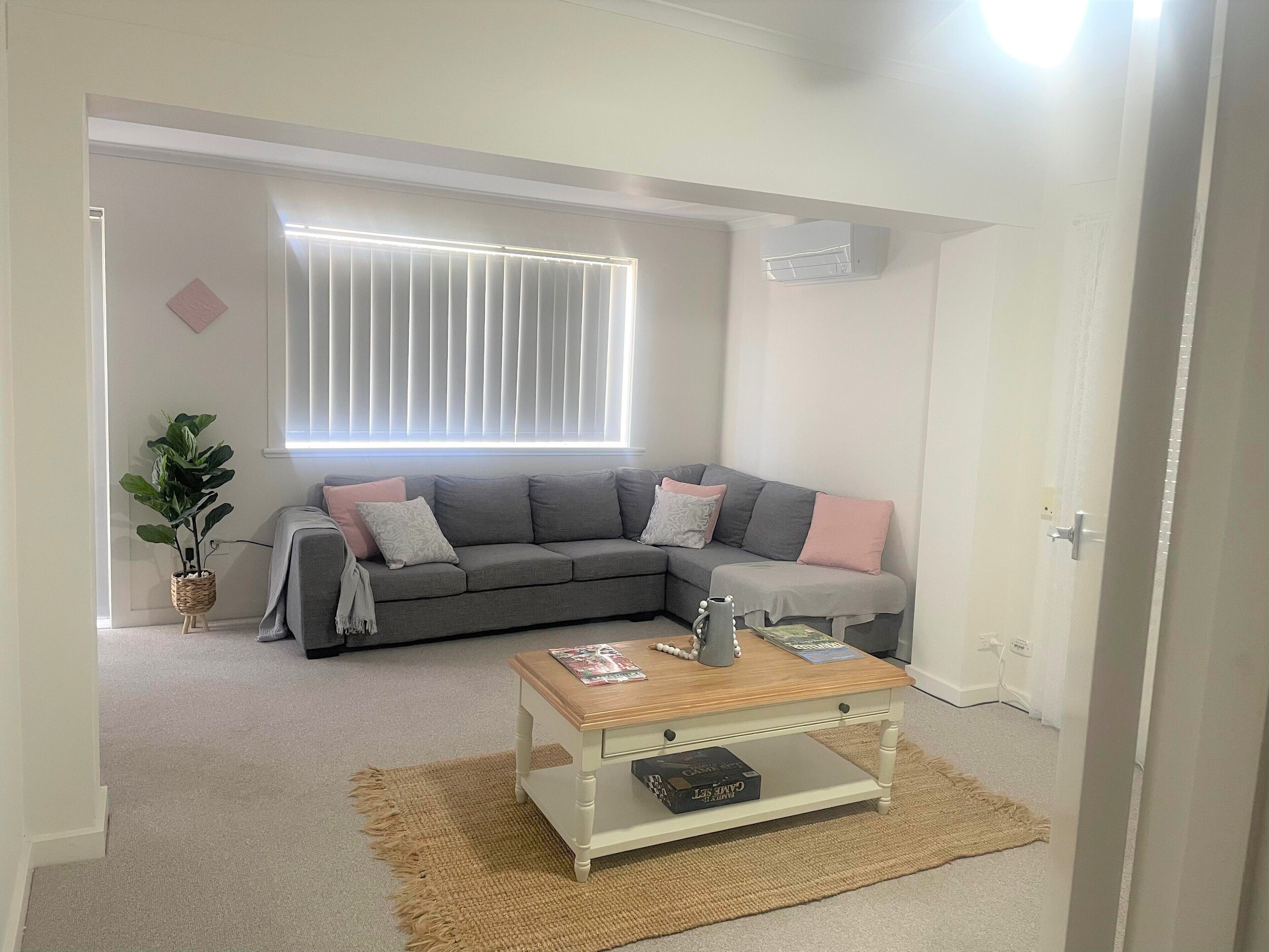 2nd lounge