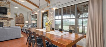 Whitetail Oaks - Rustic Charm Meets Fun! Private Pool & Pickleball on 34 Acres