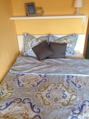 Gemütliches Studio ruhig, zentral, Nähe Bahnhof; Garage.