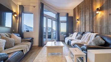 Flachbildfernseher, DVD-Player