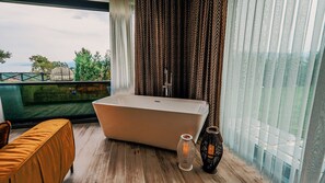 Habitación Deluxe | Minibar, caja fuerte, sistema de insonorización