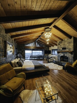 Suite | Minibar, caja fuerte, sistema de insonorización