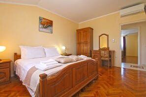 5 chambres, accès Internet