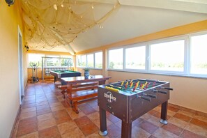 Game room