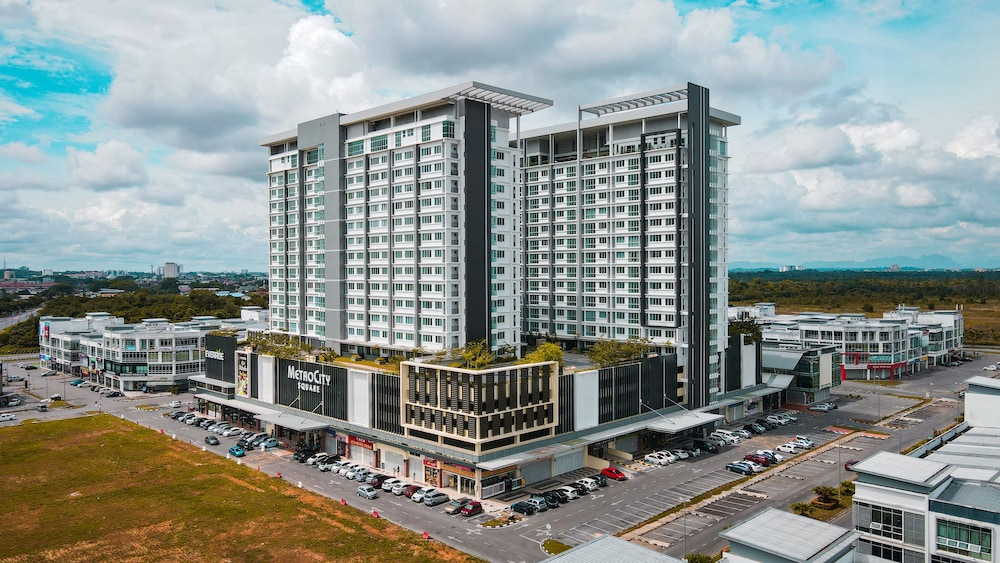 MetroCity Staycation photo 2