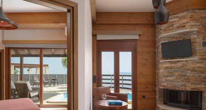 Manificus Suite III, with Heated Pool Just for Two